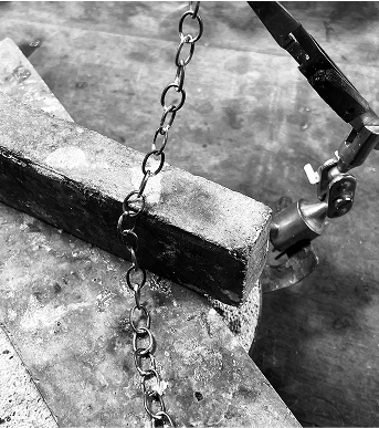 Cadena construida eslabón por eslabón